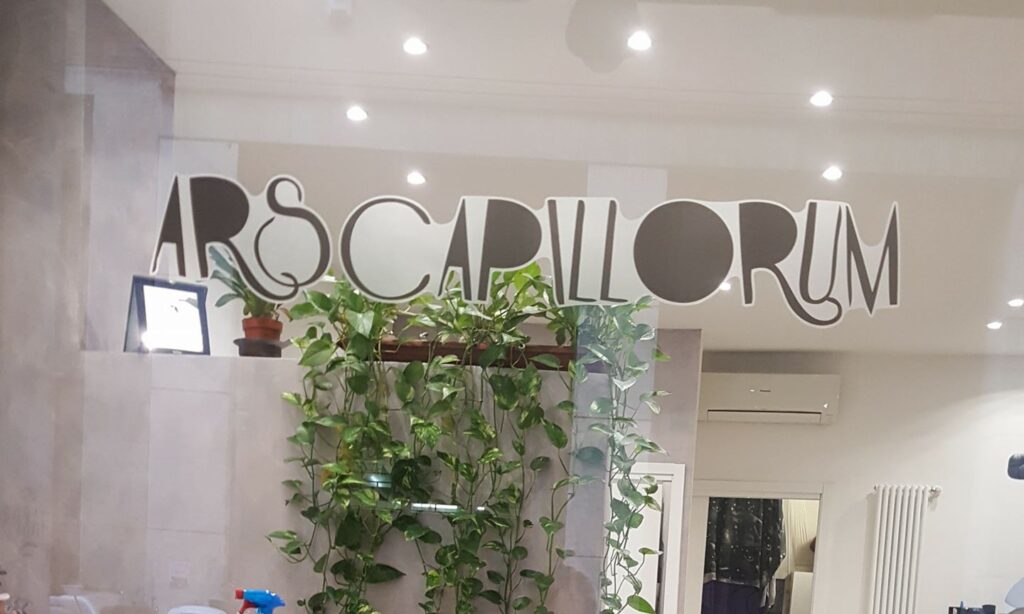 481266549_1193378426127845_5410424689542516474_n trattamenti per cura dei capelli a Bologna